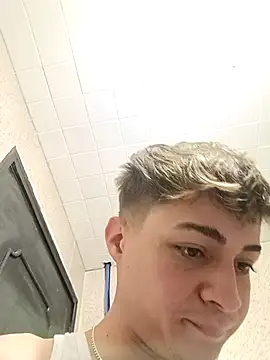 Ari and Storm online show from 11/30/25, 02:40