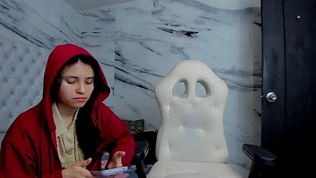 Ari and Storm online show from 12/17/25, 02:00