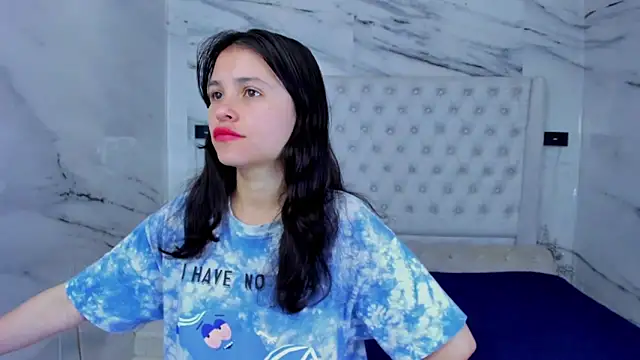 Ari and Storm online show from 09/26/25, 02:35