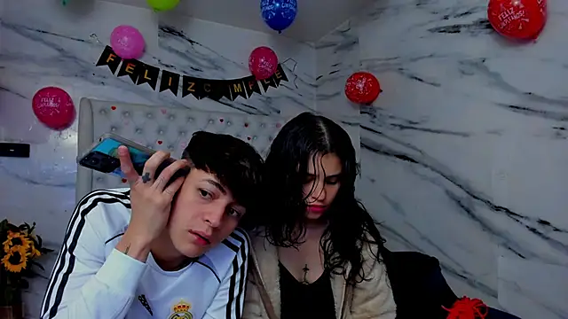 Snapshot of Ari_and_Storm chatting on 02/14/26, 01:55 Ari and Storm online show from 02/14/26, 01:55