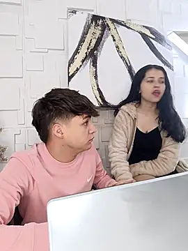 Ari and Storm online show from 04/18/26, 03:47