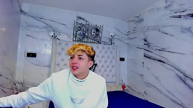 Ari and Storm online show from 11/05/25, 11:19