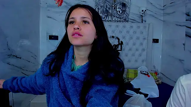 Ari and Storm online show from 10/25/25, 01:49