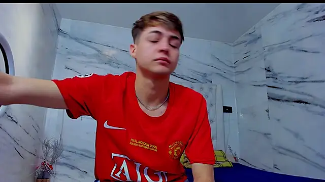 Ari and Storm online show from 11/28/25, 03:34