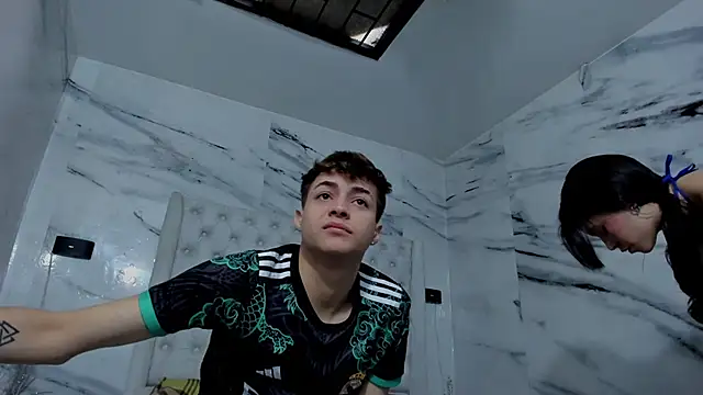 Ari and Storm online show from 12/05/25, 01:43