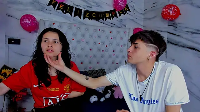 Snapshot of Ari_and_Storm chatting on 02/13/26, 02:11 Ari and Storm online show from 02/13/26, 02:11