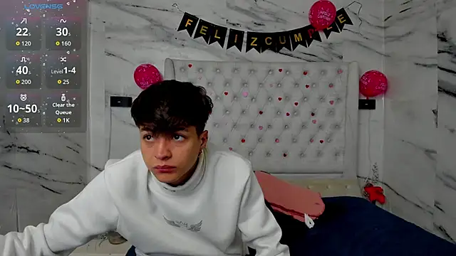 Ari and Storm online show from 03/21/26, 01:37