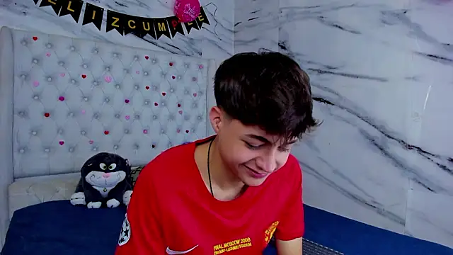 Ari and Storm online show from 03/10/26, 02:10