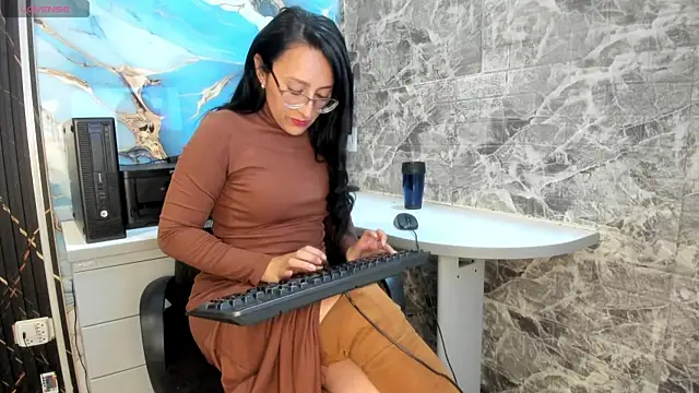 Scarlett 14  online show from 04/14/26, 07:08