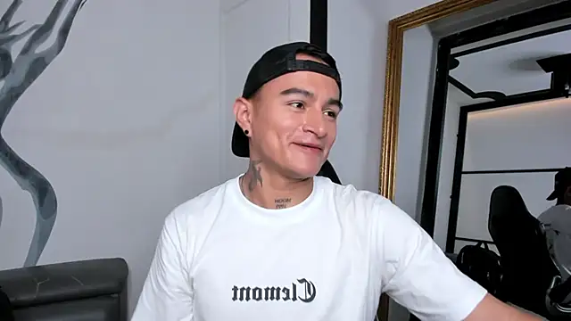 LiamDeep online show from 10/04/25, 06:31