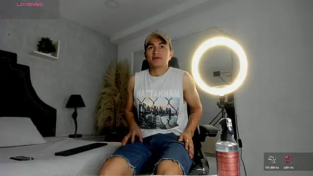 LiamDeep online show from 03/26/26, 08:07