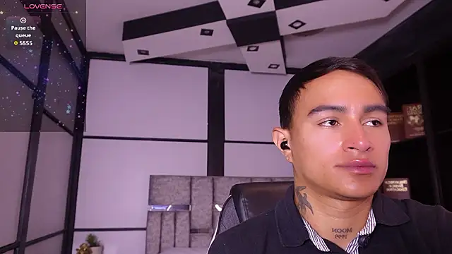 LiamDeep online show from 02/01/26, 06:06