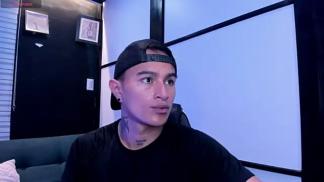 LiamDeep online show from 10/07/25, 05:14