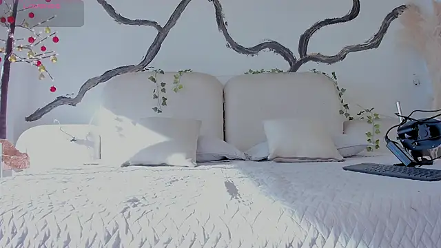 LiamDeep online show from 12/21/25, 09:04