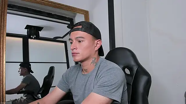 LiamDeep online show from 10/02/25, 06:22