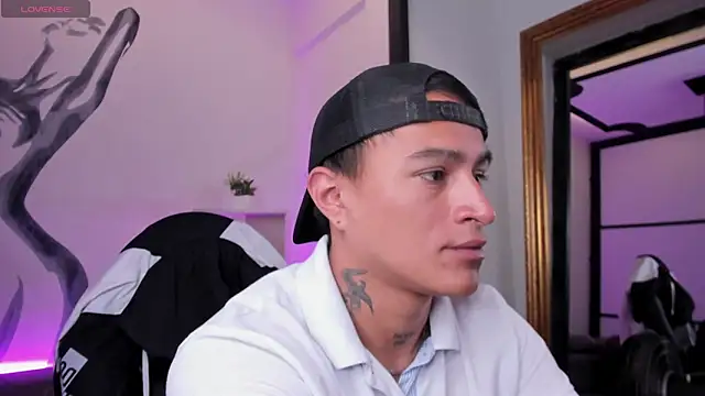 LiamDeep online show from 11/11/25, 08:14