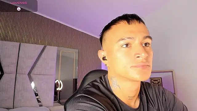 LiamDeep online show from 02/14/26, 08:09