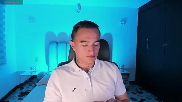 LiamDeep online show from 09/17/25, 04:14