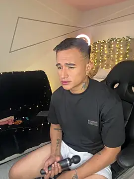 LiamDeep online show from 12/19/25, 09:50