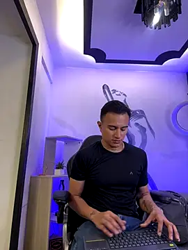 LiamDeep online show from 12/16/25, 08:35