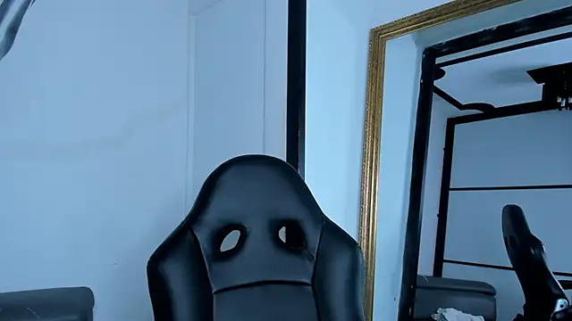 LiamDeep online show from 10/03/25, 07:37