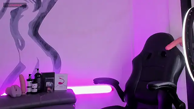 LiamDeep online show from 10/15/25, 08:28