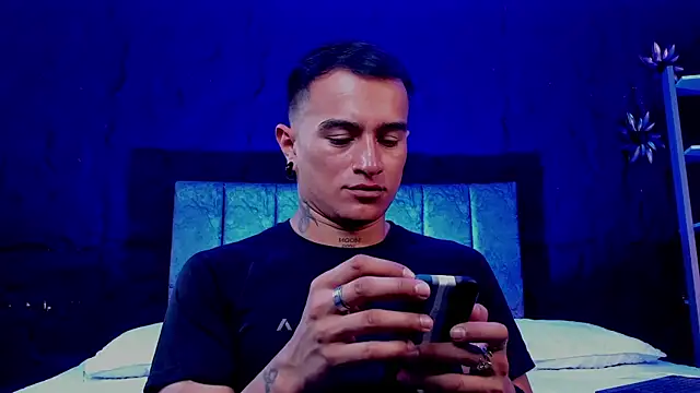 Snapshot of LiamDeep chatting on 06/14/26, 04:19 LiamDeep online show from 06/14/26, 04:19