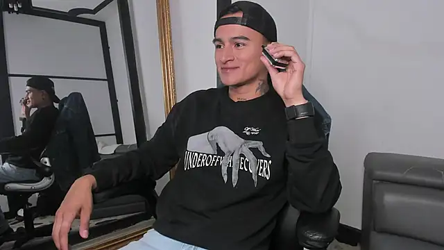 LiamDeep online show from 09/30/25, 04:57