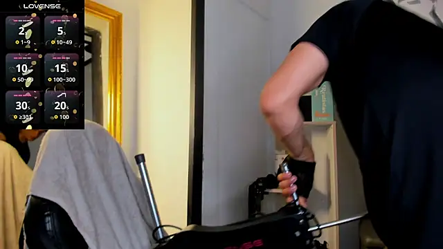 LiamDeep online show from 11/16/25, 08:13