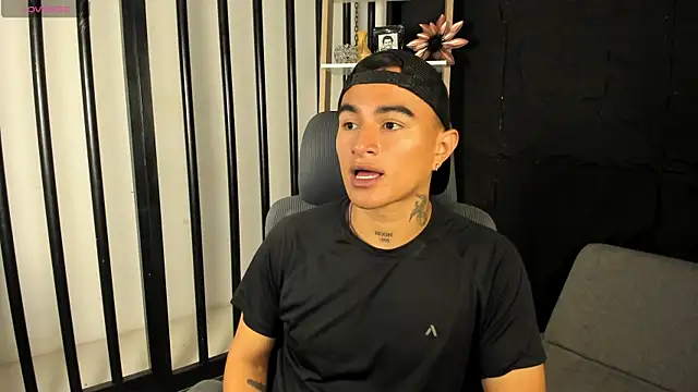 LiamDeep online show from 09/19/25, 01:20