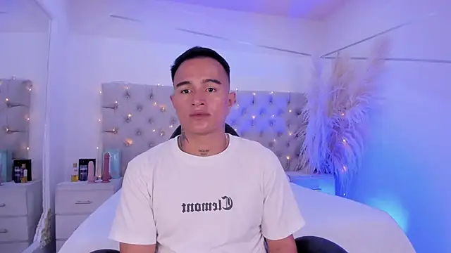 LiamDeep online show from 12/18/25, 08:34