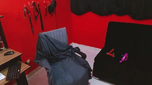 Emily Slave28 online show from 02/23/26, 05:57