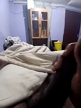 Snapshot of kevinkgosi chatting on 11/20/25, 02:34 kevinkgosi online show from 11/20/25, 02:34