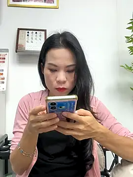 Baby-mmm online show from 11/06/25, 01:59