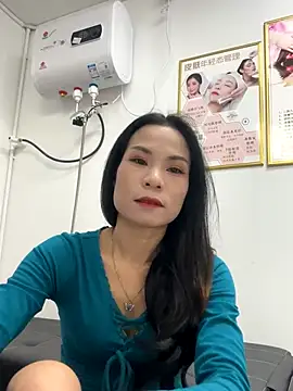 Baby-mmm online show from 11/11/25, 05:57