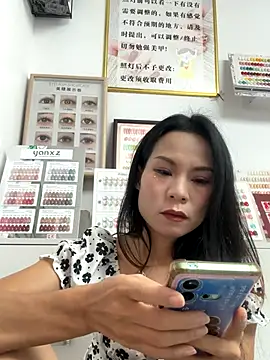 Snapshot of Baby-mmm chatting on 09/25/25, 03:56 Baby-mmm online show from 09/25/25, 03:56
