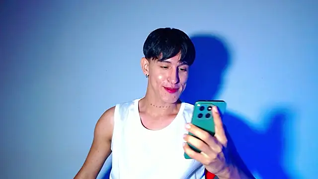 rowanbigboy23 online show from 11/28/25, 02:34