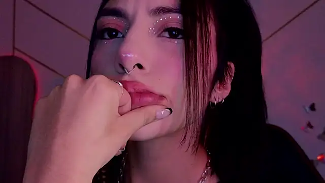 Hollyxx  online show from 11/26/25, 04:01