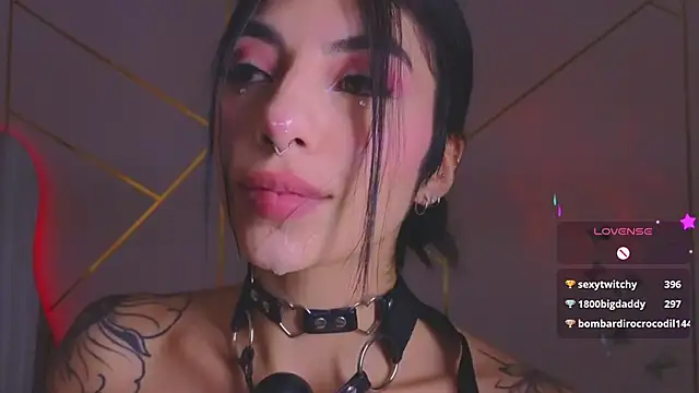 Hollyxx  online show from 12/01/25, 06:31