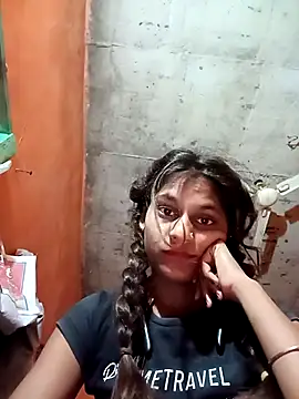 Snapshot of Jyoti_thakurr chatting on 11/05/25, 01:09 Jyoti thakurr online show from 11/05/25, 01:09