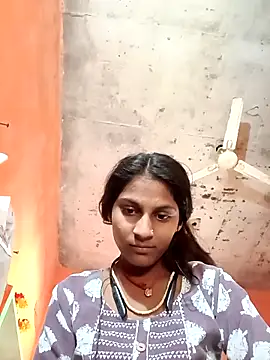 Snapshot of Jyoti_thakurr chatting on 10/12/25, 06:15 Jyoti thakurr online show from 10/12/25, 06:15