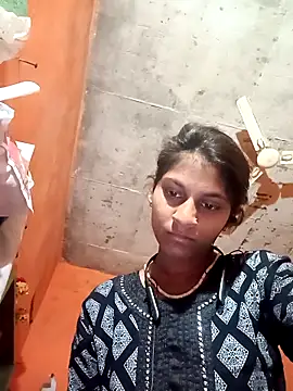 Snapshot of Jyoti_thakurr chatting on 10/13/25, 11:05 Jyoti thakurr online show from 10/13/25, 11:05