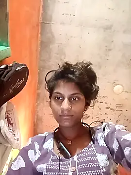 Snapshot of Jyoti_thakurr chatting on 09/20/25, 09:14 Jyoti thakurr online show from 09/20/25, 09:14