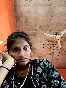 Snapshot of Jyoti_thakurr chatting on 10/09/25, 09:43 Jyoti thakurr online show from 10/09/25, 09:43