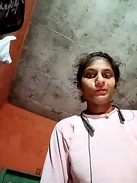 Snapshot of Jyoti_thakurr chatting on 09/15/25, 08:31 Jyoti thakurr online show from 09/15/25, 08:31