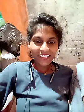 Snapshot of Jyoti_thakurr chatting on 09/16/25, 09:16 Jyoti thakurr online show from 09/16/25, 09:16