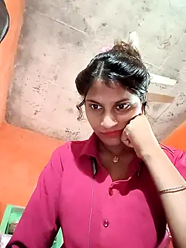 Snapshot of Jyoti_thakurr chatting on 09/18/25, 05:10 Jyoti thakurr online show from 09/18/25, 05:10