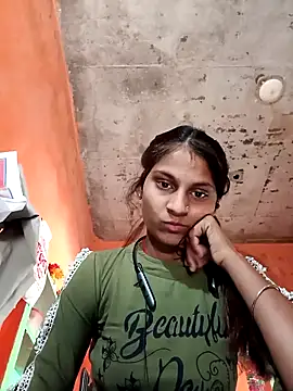 Snapshot of Jyoti_thakurr chatting on 11/03/25, 05:45 Jyoti thakurr online show from 11/03/25, 05:45