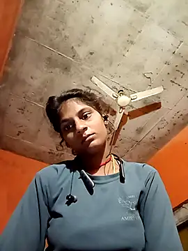 Snapshot of Jyoti_thakurr chatting on 10/08/25, 08:53 Jyoti thakurr online show from 10/08/25, 08:53