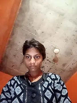 Snapshot of Jyoti_thakurr chatting on 09/22/25, 11:44 Jyoti thakurr online show from 09/22/25, 11:44